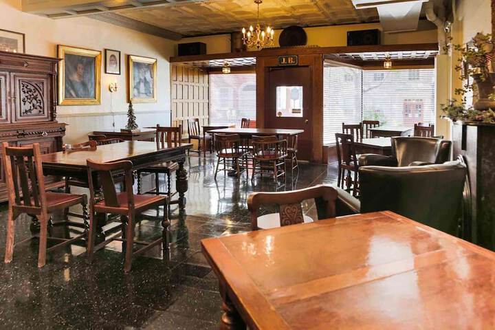 James Buchanan Hotel Trademark Collection by Wyndham