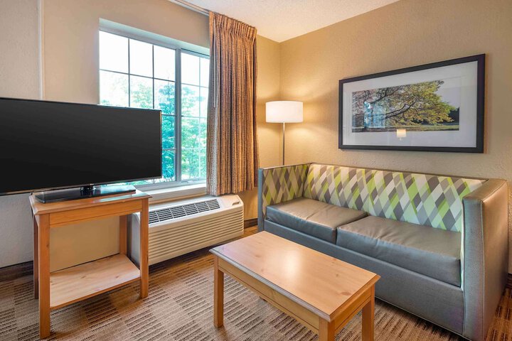 Extended Stay America Suites Newark Woodbridge