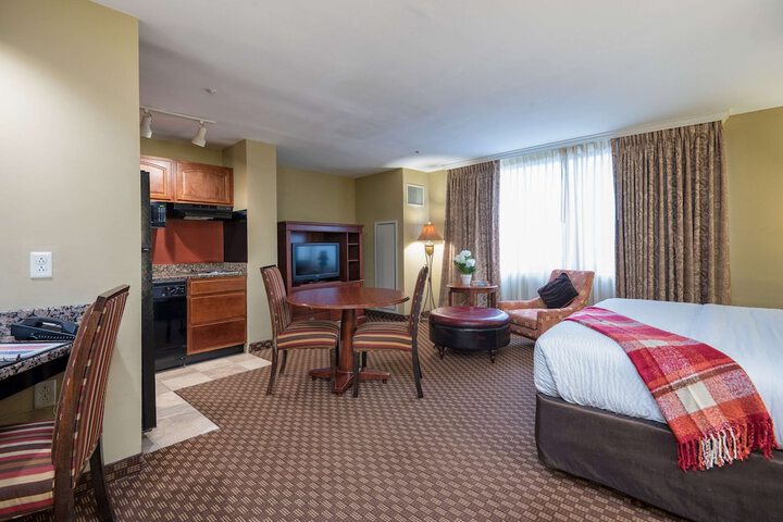 Room 22 of 85
