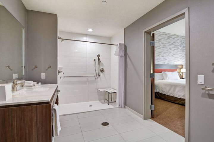 Home2 Suites by Hilton Bedford DFW West TX