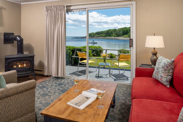 Dockside Guest Quarters & Restaurant