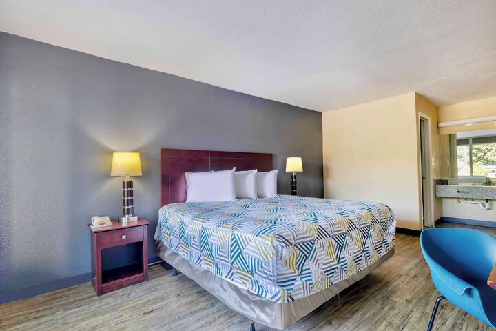 Room 21 of 23