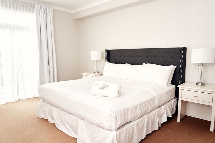 Room 6 of 27