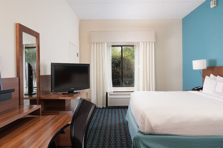 Room 12 of 20