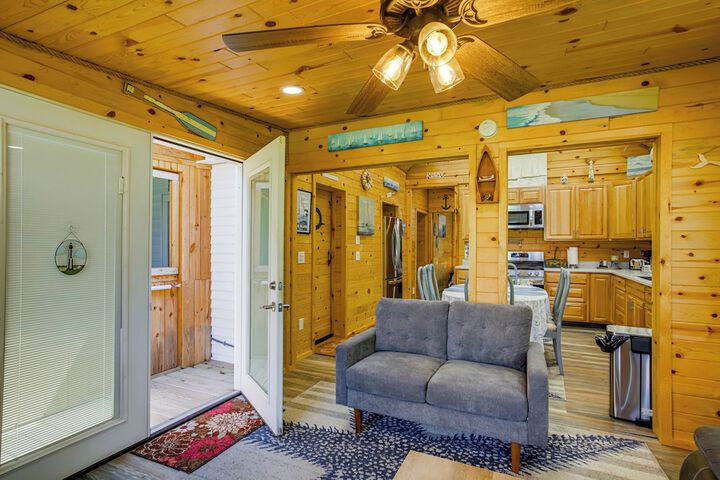 Maryland Retreat: Walk to Bay Beach & Boat Ramp!