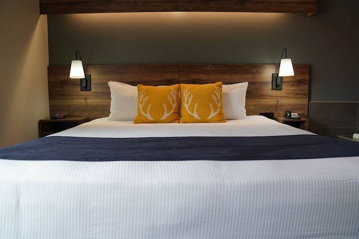 Hotel Ruby Ponderay / Sandpoint