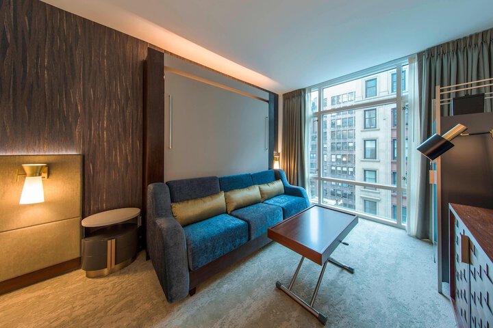 Room 33 of 50