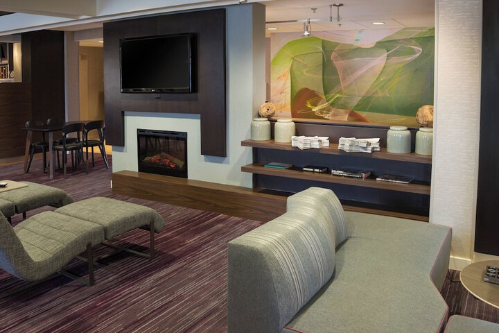 Hotel Interior 4 of 31