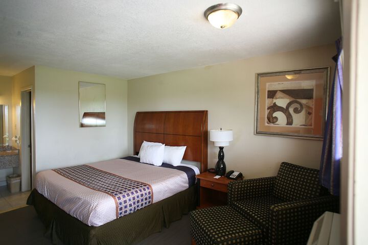 Room 17 of 31
