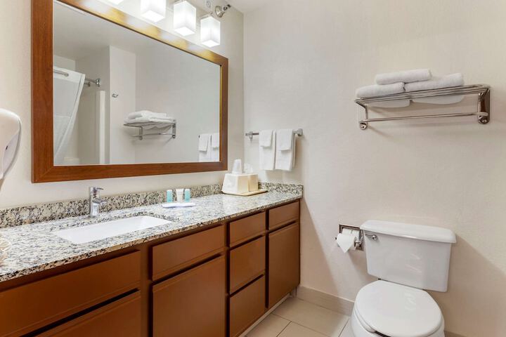MainStay Suites Dubuque at Hwy 20