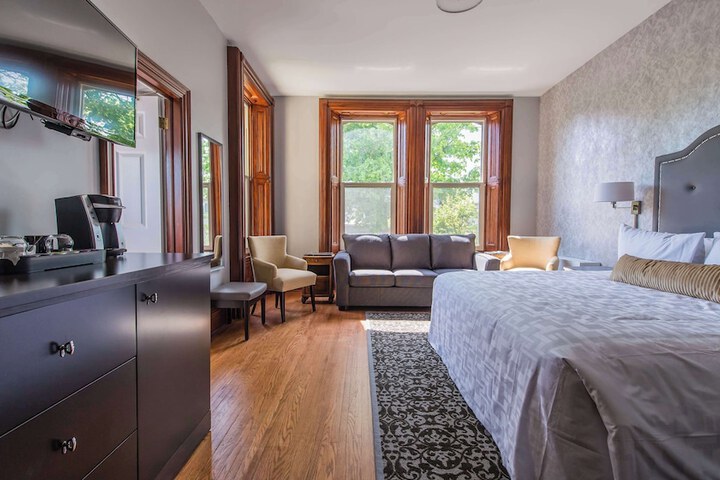 Idlewyld Inn & Spa