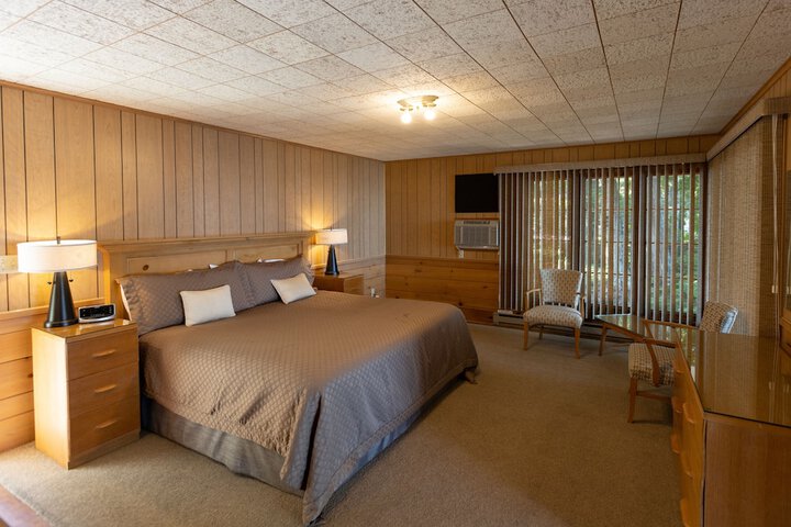 Room 154 of 192