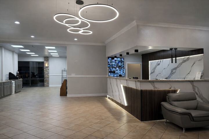 Express Inn & Suites