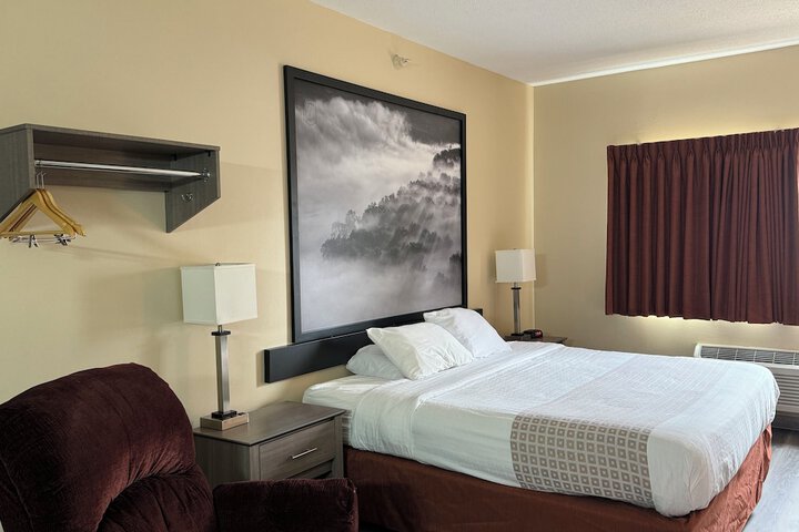 Room 14 of 20