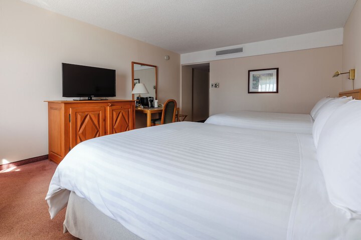 Room 16 of 33