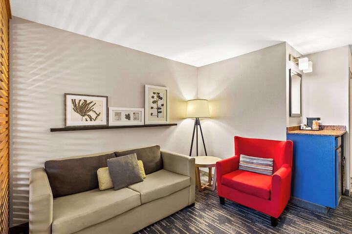 Country Inn & Suites by Radisson Portage, IN