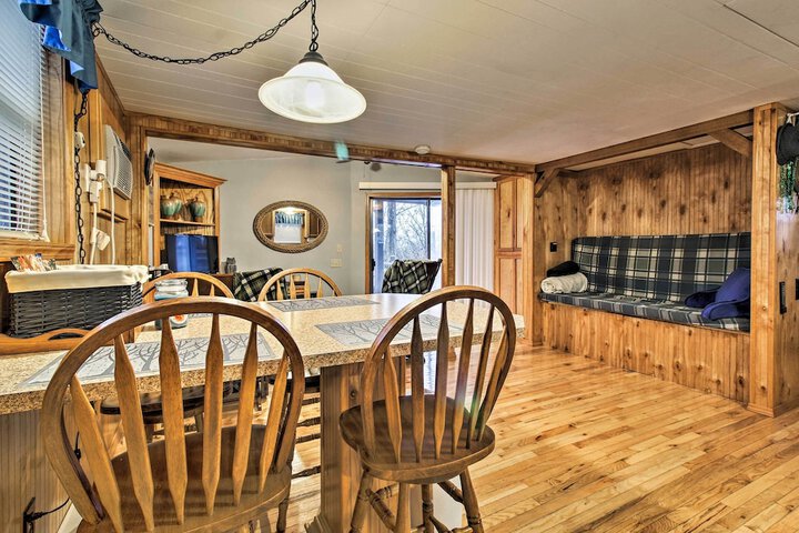 Rustic Stockton Lake Cabin Half-mile to Lake!