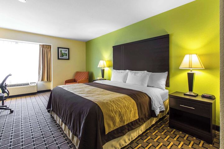 Hotel 2 of 32