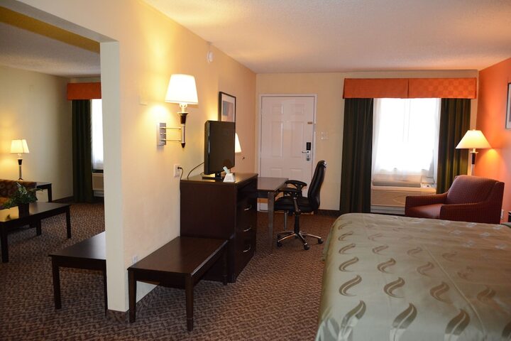 Room 36 of 40