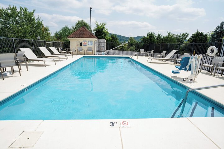 Holiday Inn Express & Suites Knoxville-North-I-75 Exit 112 by IHG