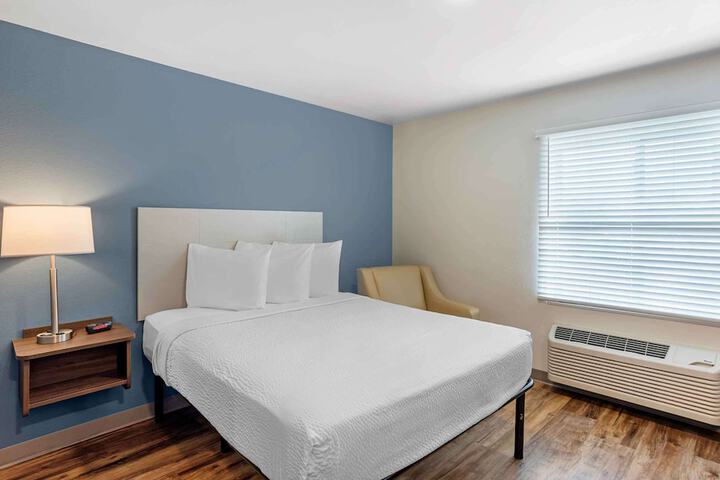 Room 18 of 29