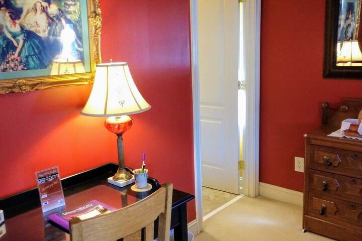 Room 22 of 30