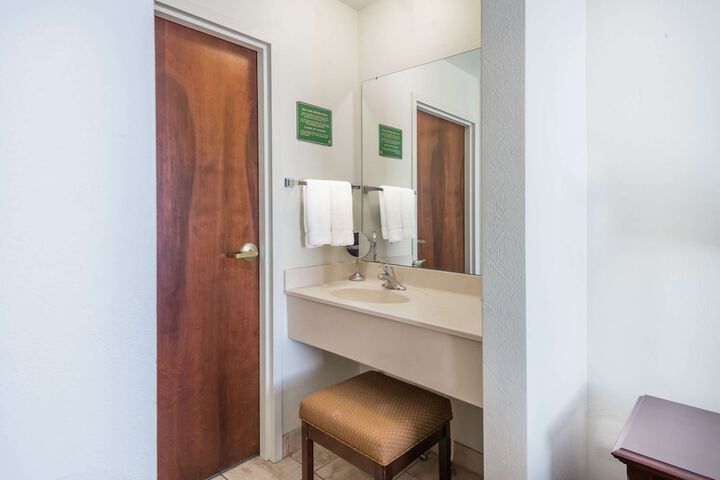 Hawthorn Extended Stay by Wyndham Seville