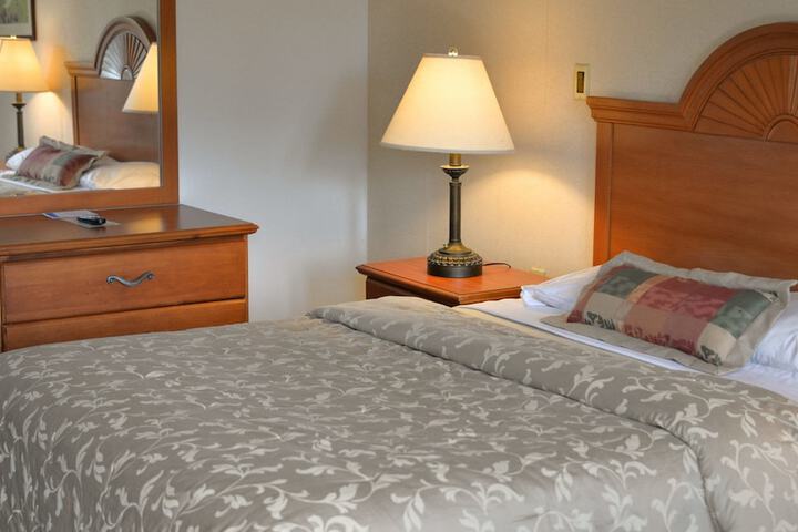 Room 32 of 90