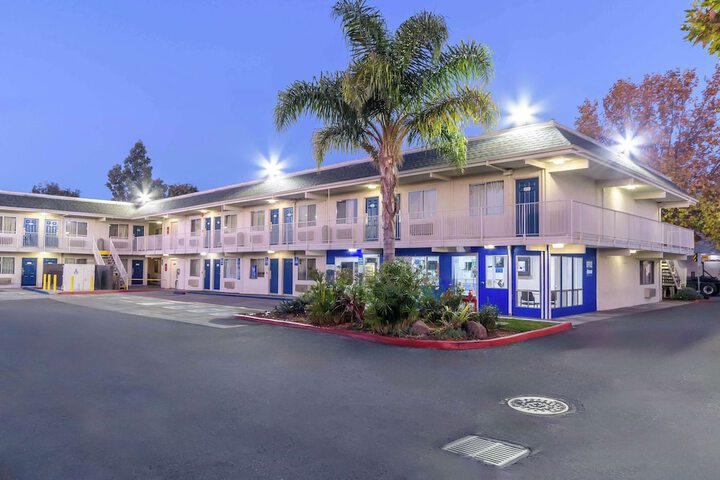 Hotel 2 of 28
