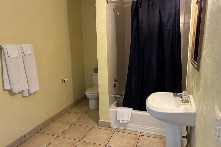 Room 14 of 25
