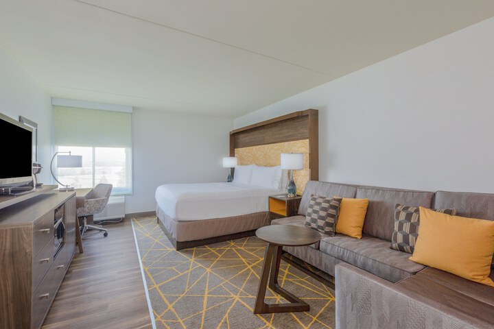 Room 14 of 34