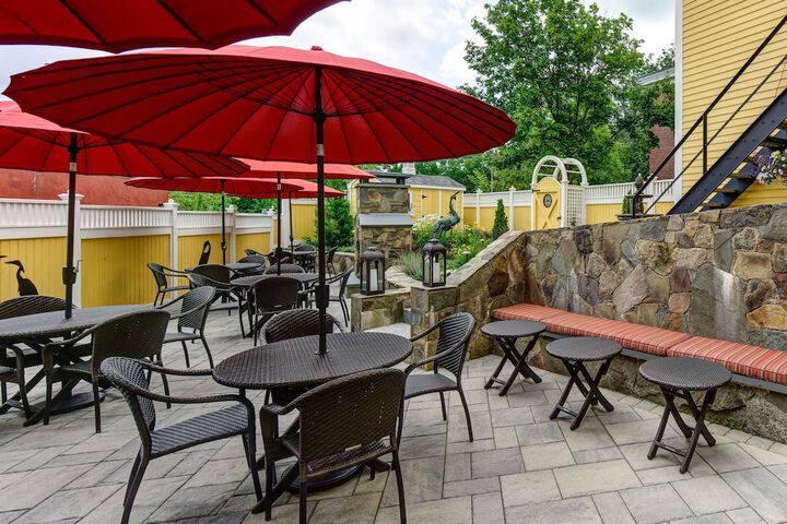 Terrace/Patio 38 of 40