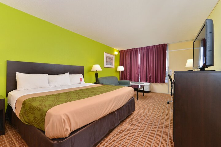 Room 15 of 21