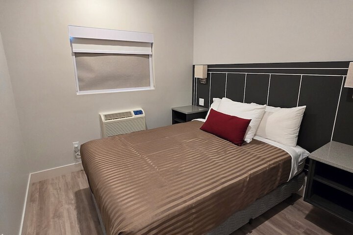 Sahara Courtyard Inn Penticton