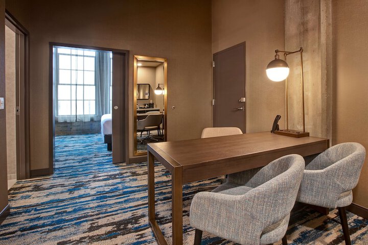 Room 46 of 65