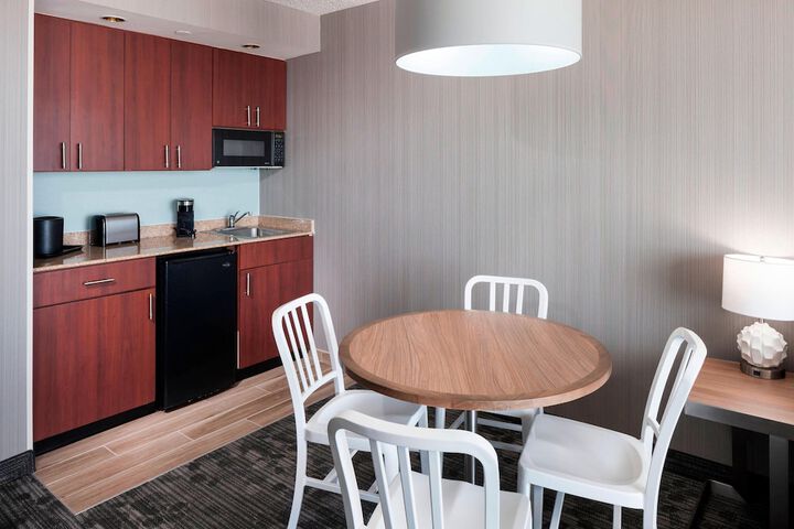 Room 14 of 42