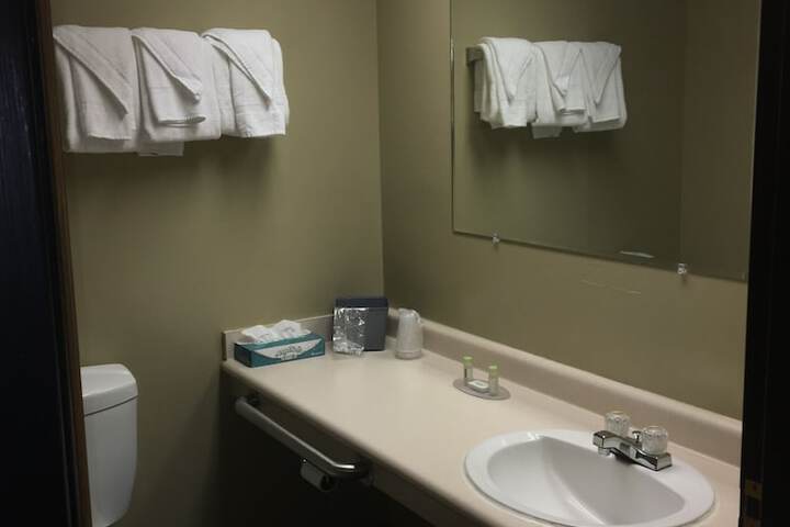 Room 8 of 26