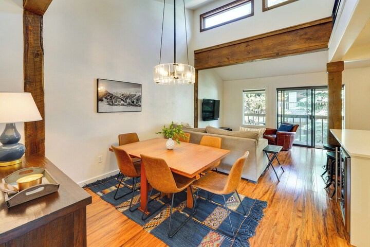 Walk to Main St. & Lifts: Ketchum Townhouse!