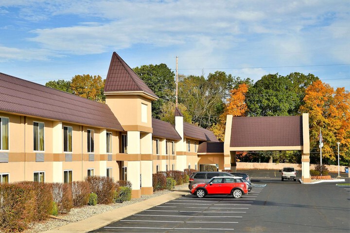 Hotel 3 of 70