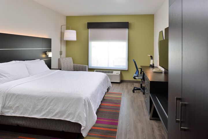 Holiday Inn Express & Suites Carthage by IHG