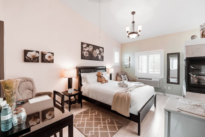 Room 152 of 190