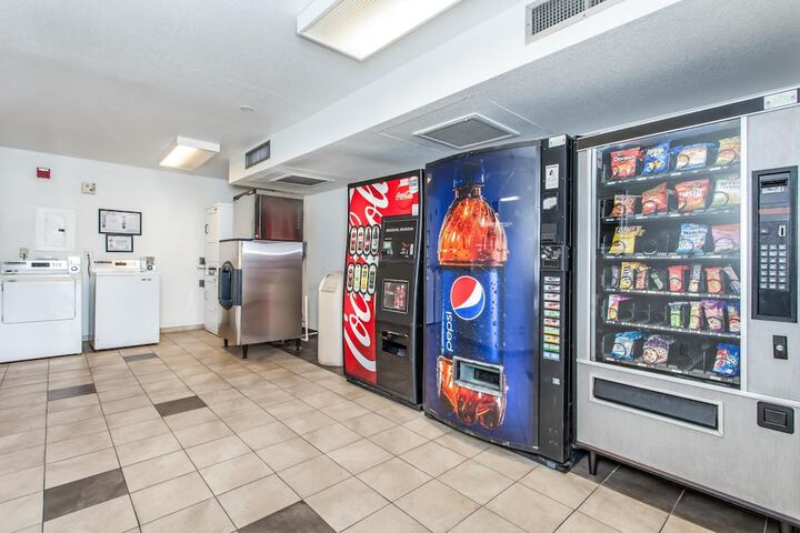 Motel 6 Williams CA