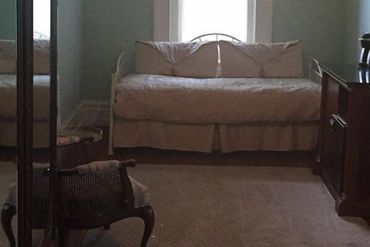 Room 18 of 26