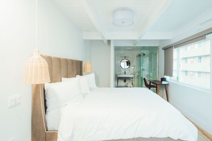 Room 35 of 67