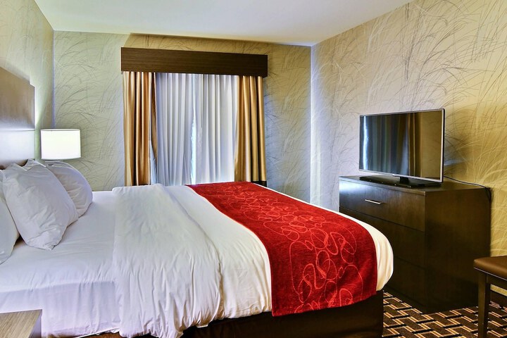 Comfort Suites Uniontown