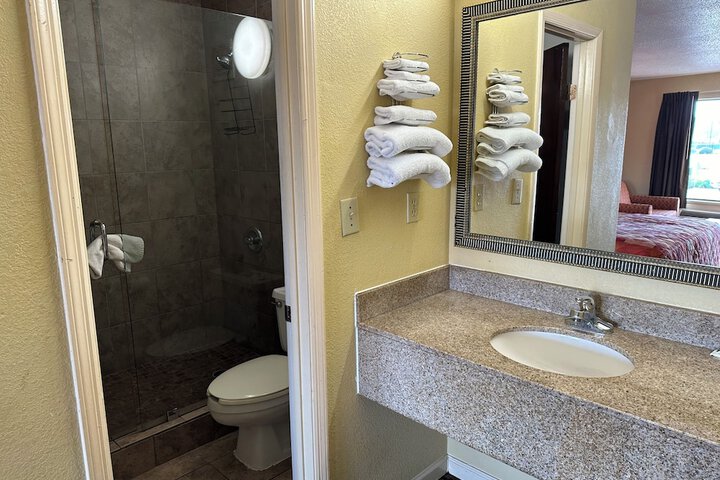 Room 30 of 46