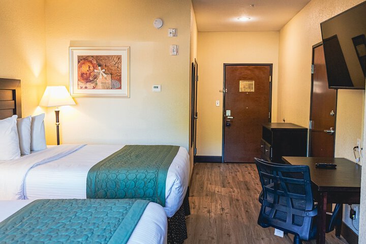 Room 9 of 24