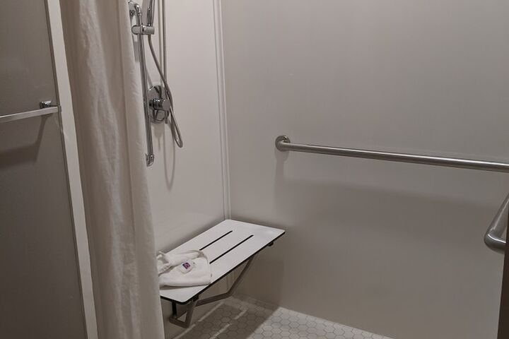 Room 30 of 39