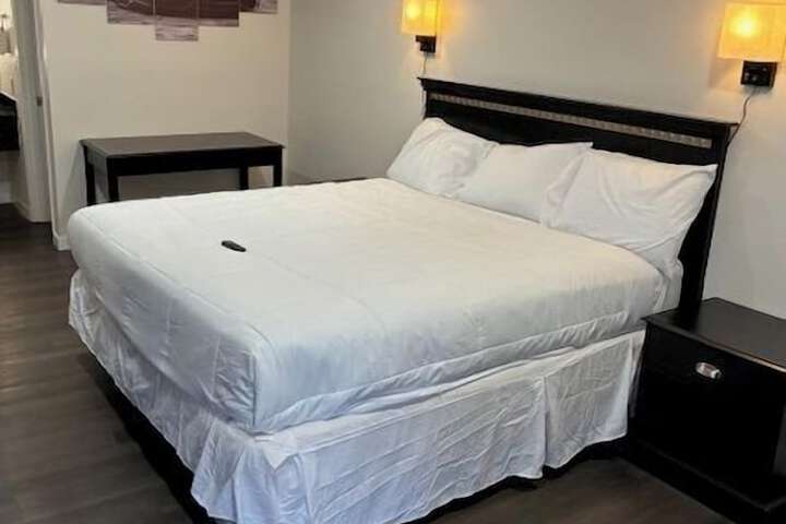 Suite Stay Talladega