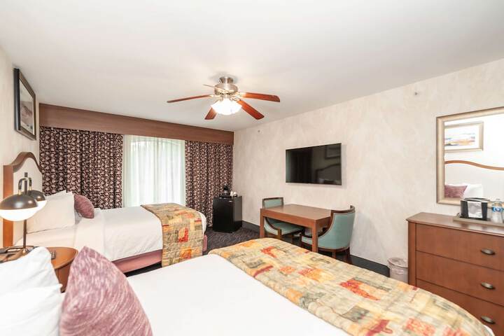 Room 32 of 66